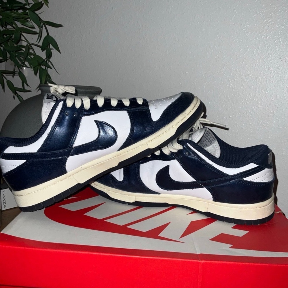 Vintage navy dunks, 8.5 Woman, open to any offers.